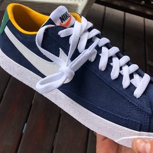 Meet your Posher, Giombre